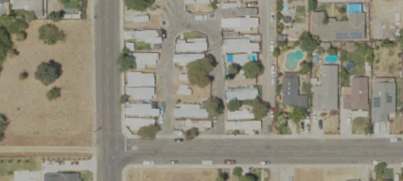 2621 Santa Fe St