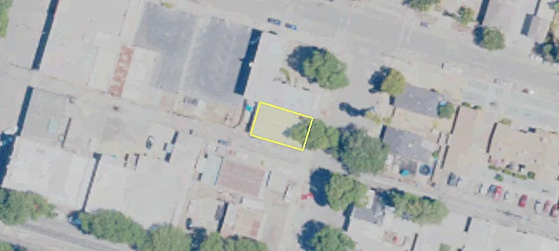 126 4th St