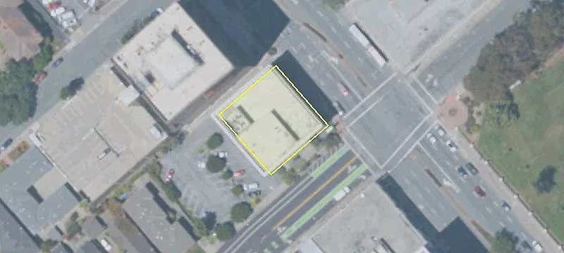 444 El Camino Real