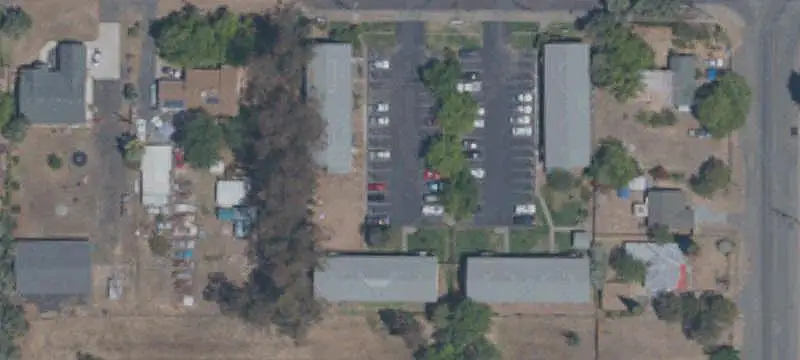 445 Nelson Ave