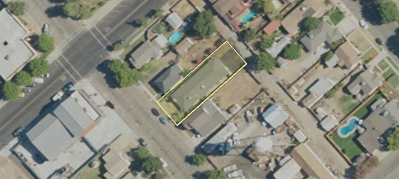 211 5th St