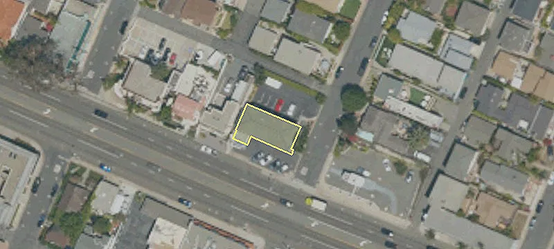 1000 Coast Hwy