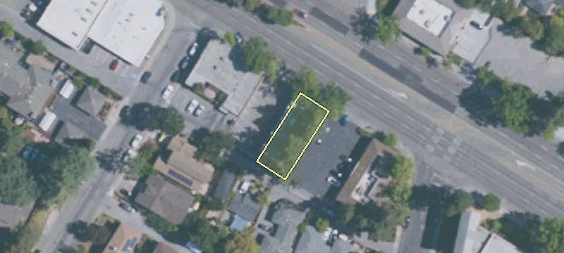 461 El Camino Real