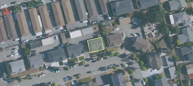 1135 Shirley Dr