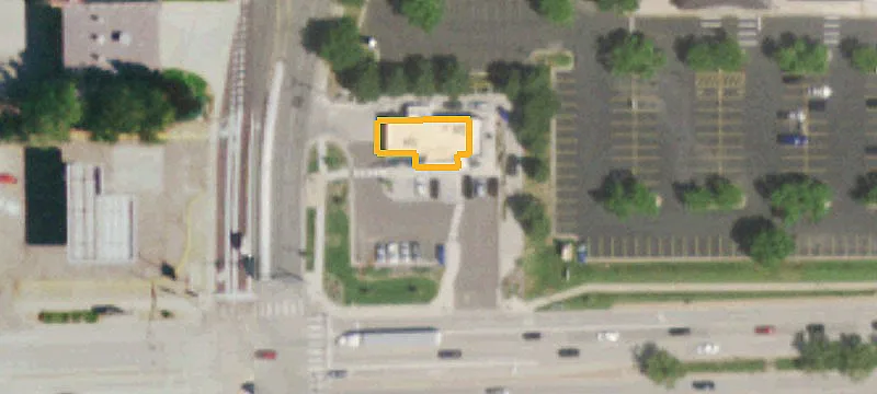 844 Ken Pratt Blvd