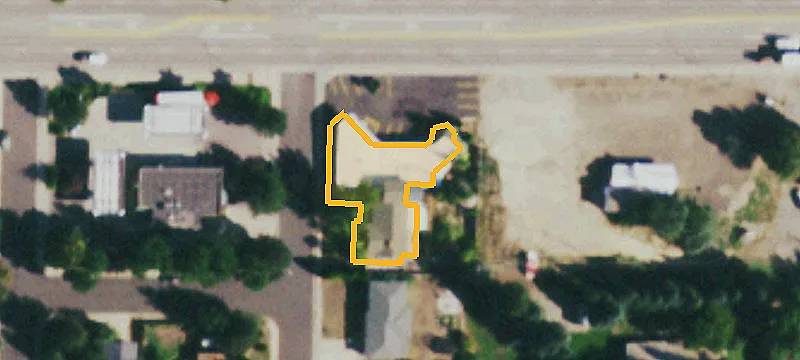 2020 Eisenhower Blvd