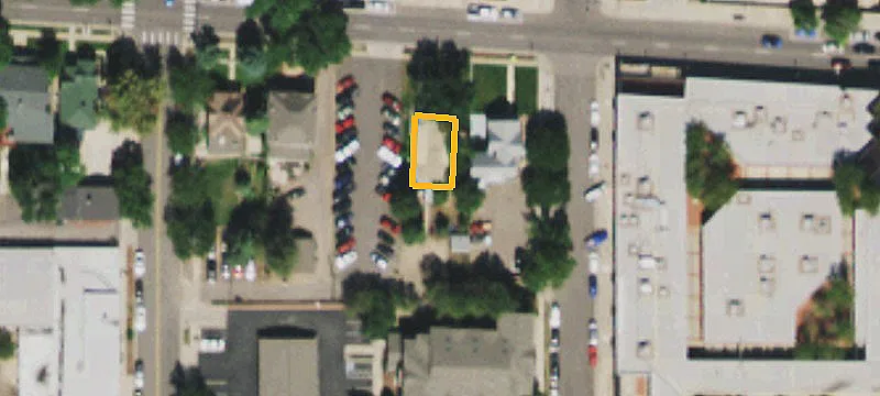 2526 Alamo Ave