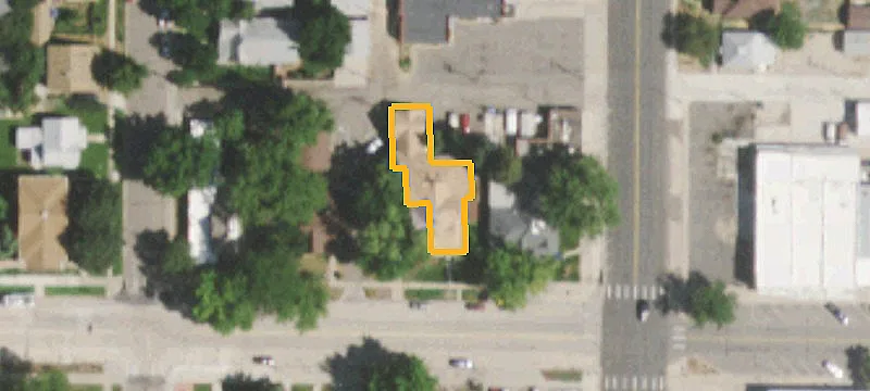 217 4th St