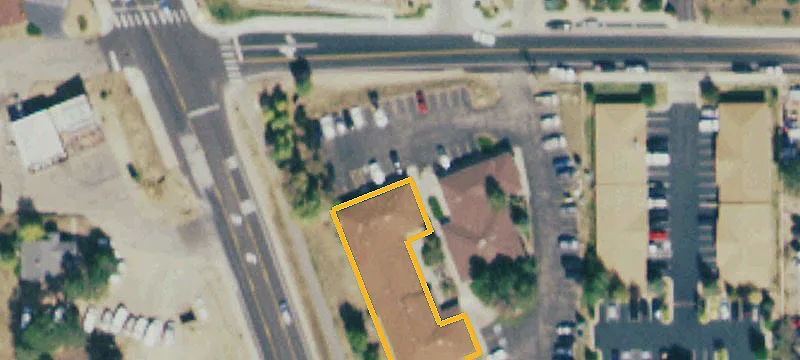 600 Saint Vrain Ave, Unit 6