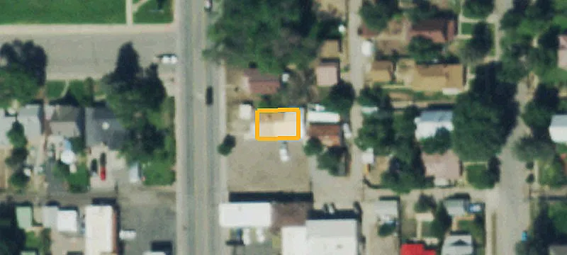 528 Railroad Ave