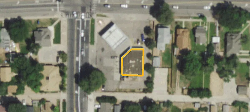 629 Main St