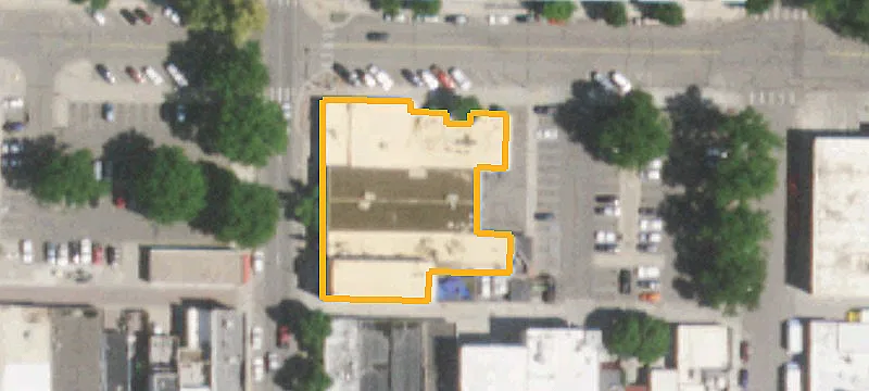 440 Lincoln Ave