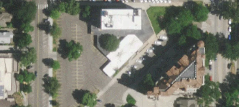 211 Cyn Ave