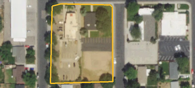 3000 10th St