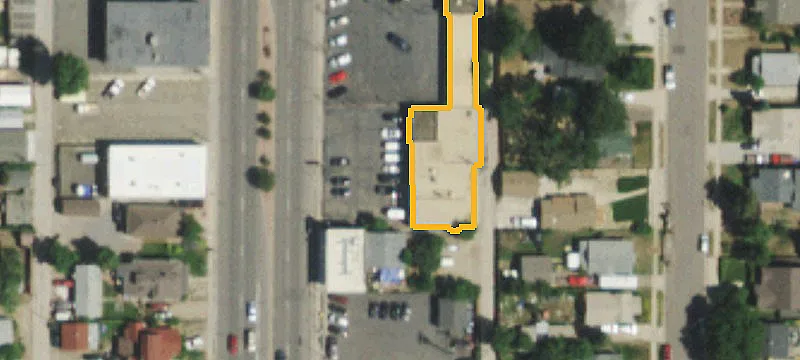4050 Broadway