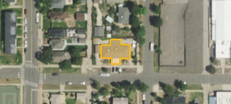1105 42nd Ave
