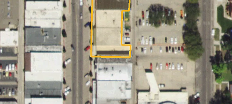 318 Main St