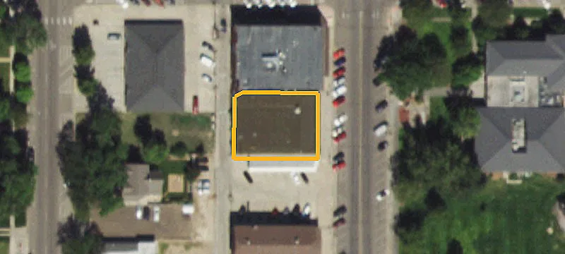 423 Main St