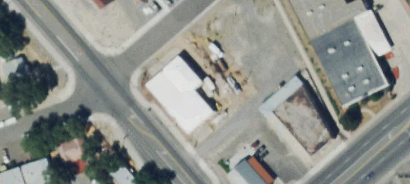 40 Grand Ave