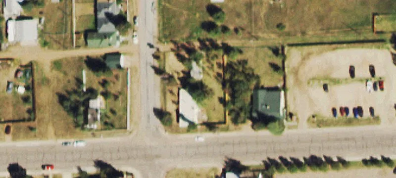 101 Carr Ave