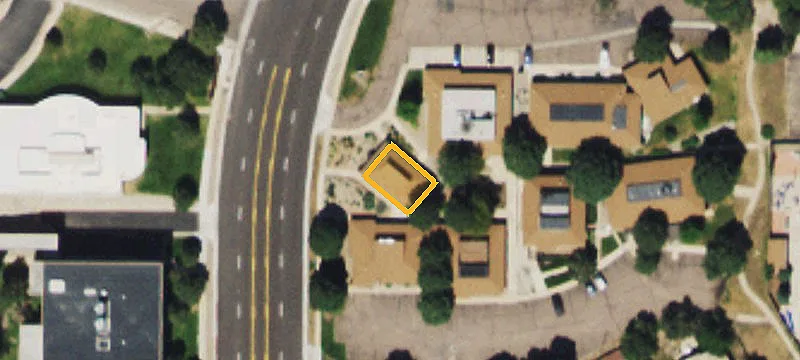 3277 Carefree Cir