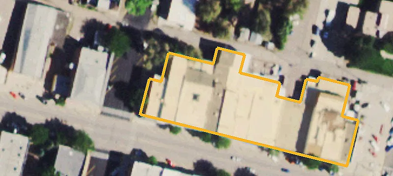 126 Main St