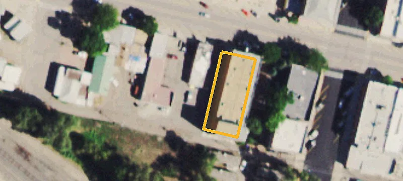 215 Main St