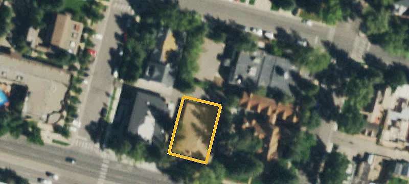 120 Main St