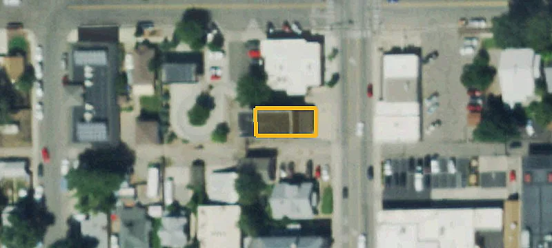 421 Railroad Ave