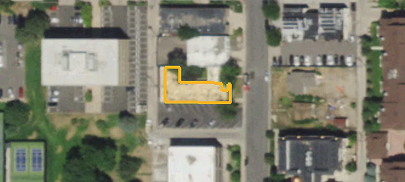 121 Madison St