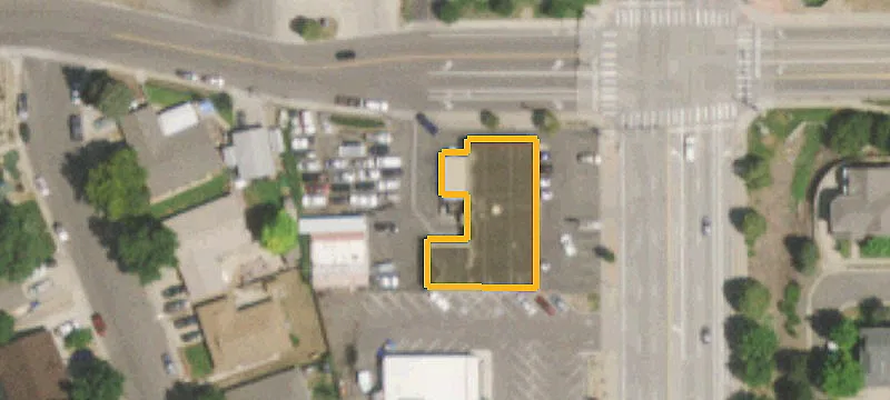 1205 Main St