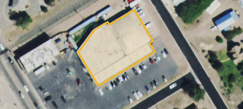 915 Industrial St