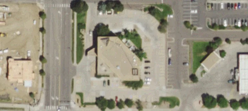 14305 Alameda Ave