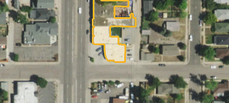 3998 Broadway