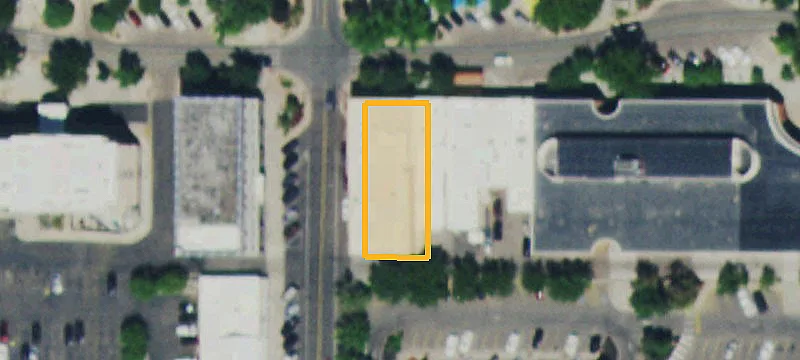 301 Main St