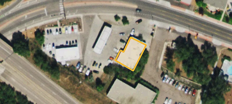 137 Manitou Ave