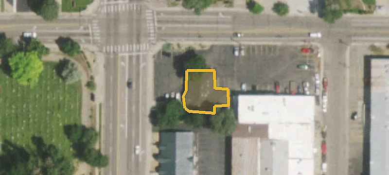 1250 Main St