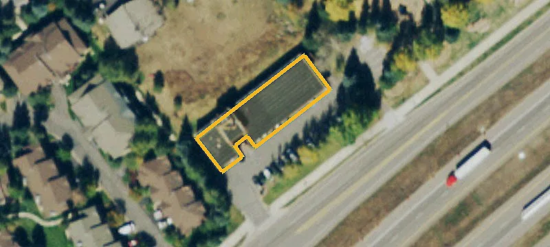 2077 Frontage W Rd