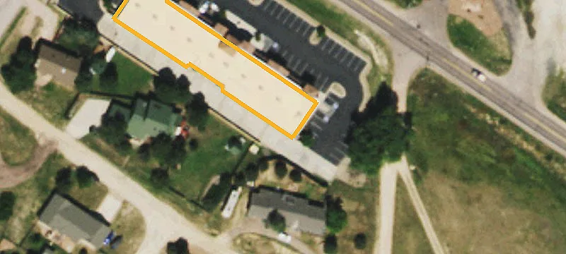 876 Hwy 105