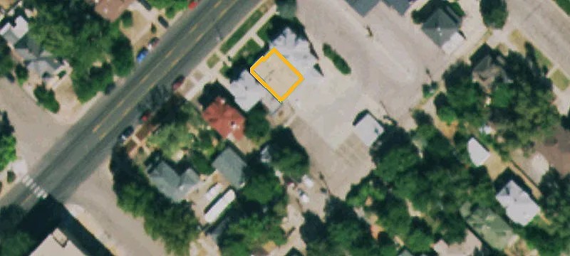 422 Broadway Ave