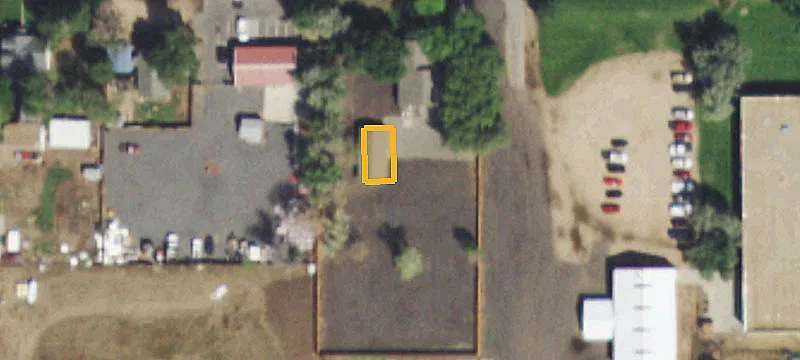 1124 Metal Container Ct