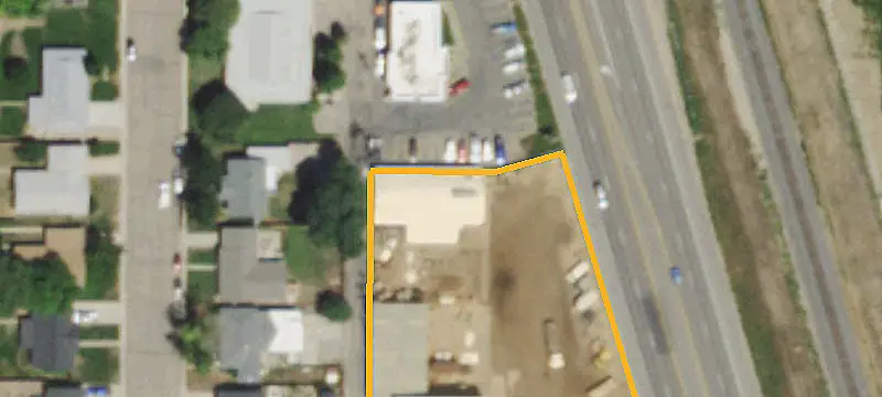 600 Oak Ave