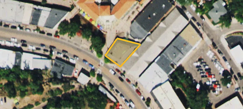 928 Manitou Ave
