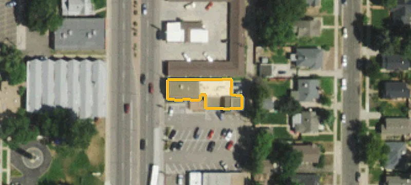 3866 Broadway