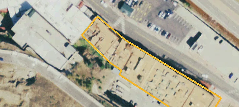 121 Main St