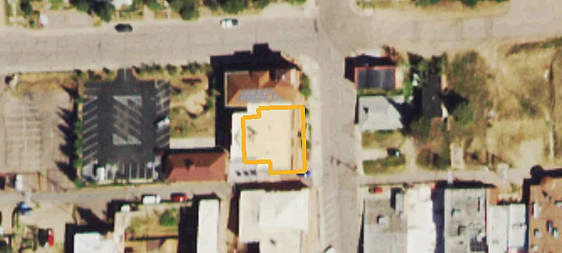 350 Carr Ave