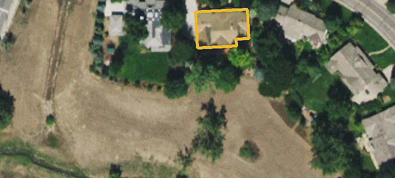 17 Fairway Ln