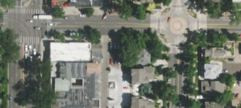 Laurel St