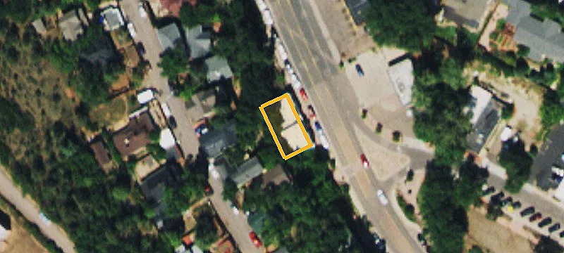 1107 Manitou Ave