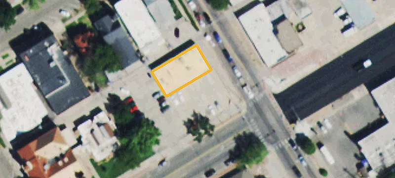 831 Main St